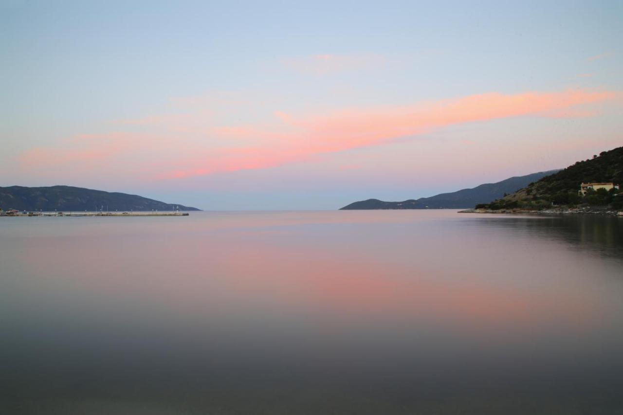 Sunrise Bay Apts Agia Efimia 外观 照片