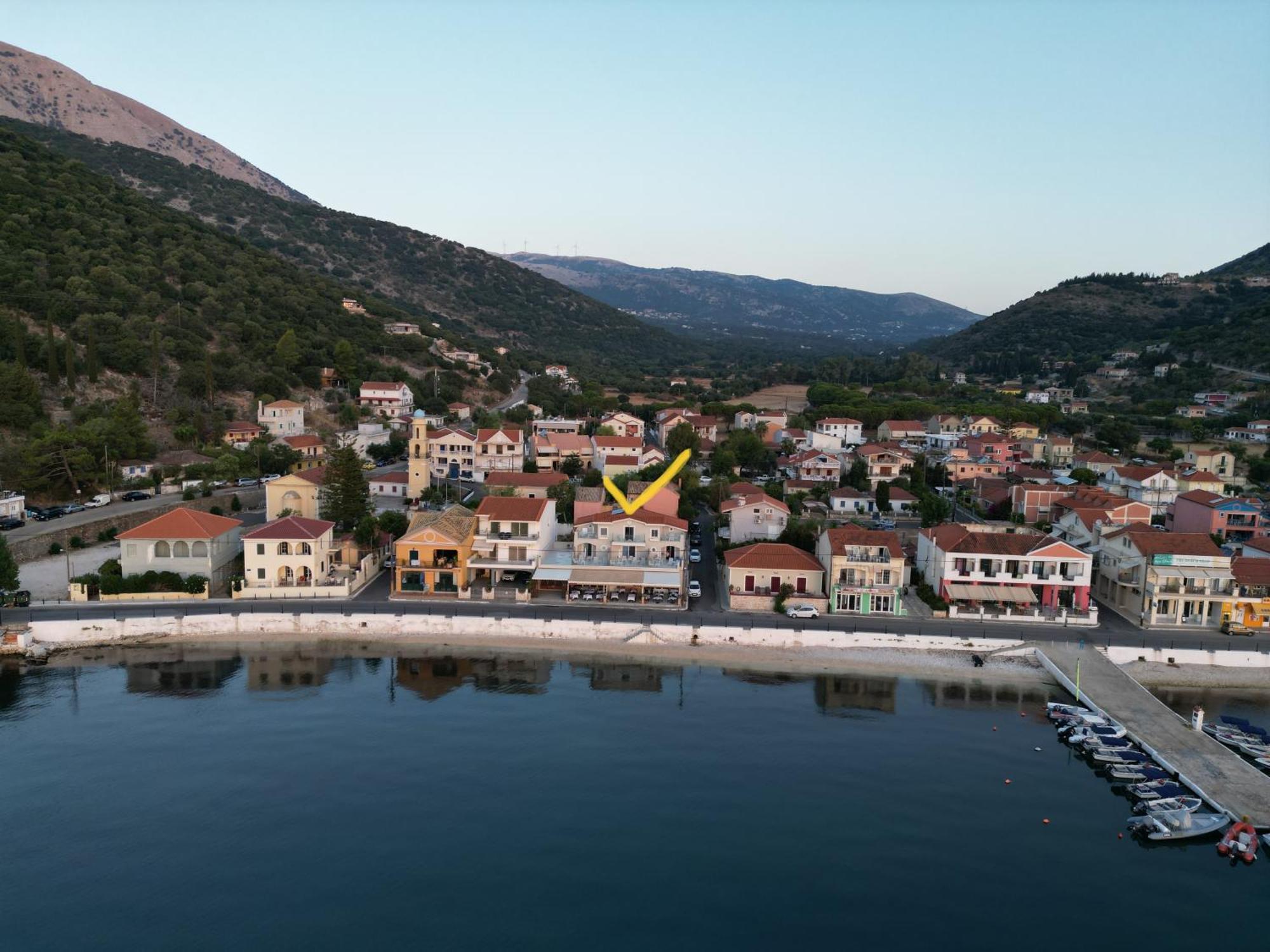 Sunrise Bay Apts Agia Efimia 外观 照片